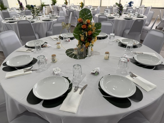 Redland Golf banquet hall set with long tables and black chiavari chairs